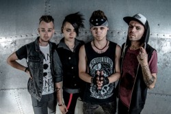 LILI VILIT mají venku první singl a chystají se na svůj první koncert