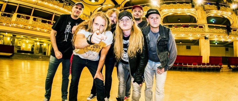 HARLEJ vydává záznam koncertu v Lucerně a razí na turné