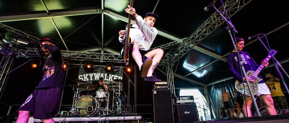 Další návraty, ale i mladé kapely ve středečním Czech Blade