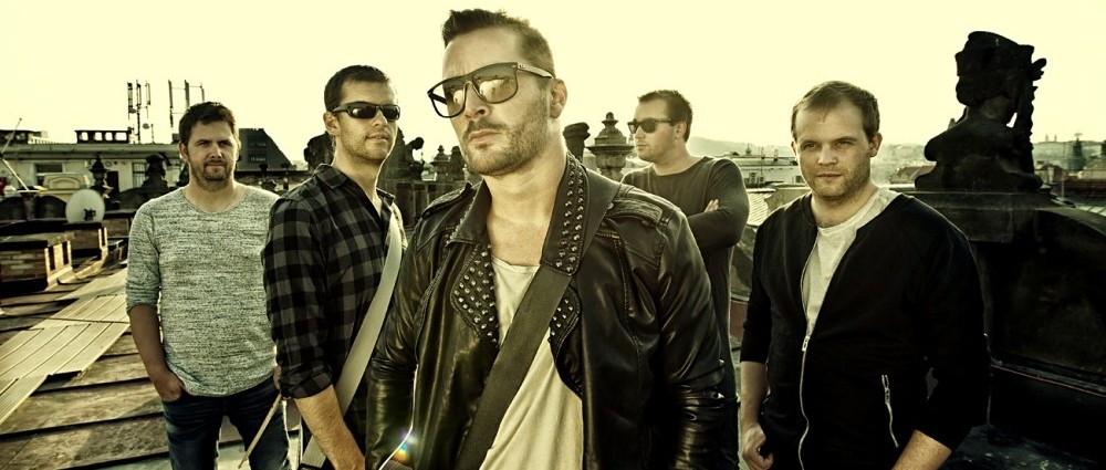 Pozor, na scénu přichází kapela HODINY