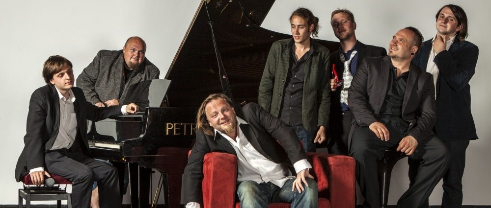 V pražském Jazz Docku s muzikou Poletíme? a poezií Davida Vávry a Tomáše Kafky