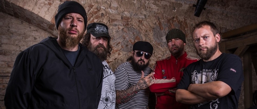 ANARCHUZ je metalový kmen