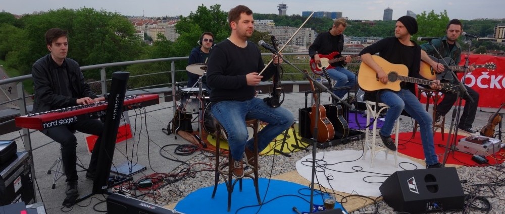 O5 a RADEČEK opět vyšplhají na střechy