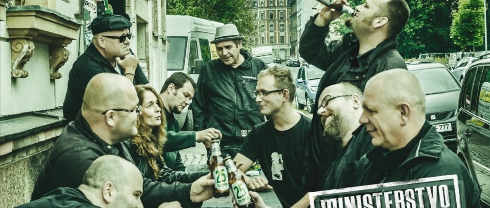 Skupina STO ZVÍŘAT bude hrát i pro děti