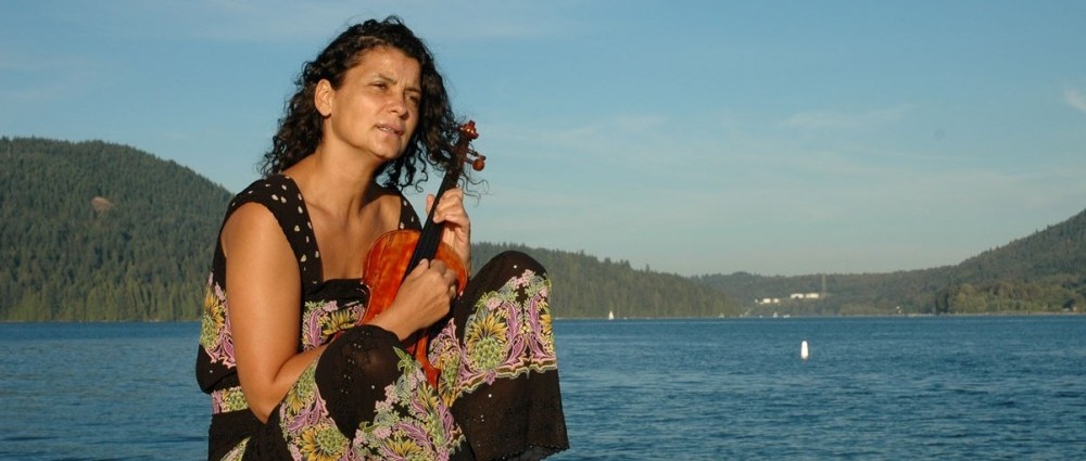 IVA BITTOVÁ bude na turné s MUCHA QUARTETEM prezentovat lidovky