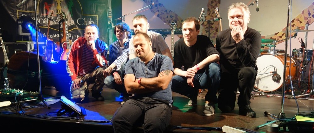 XINDL X má novou kapelu