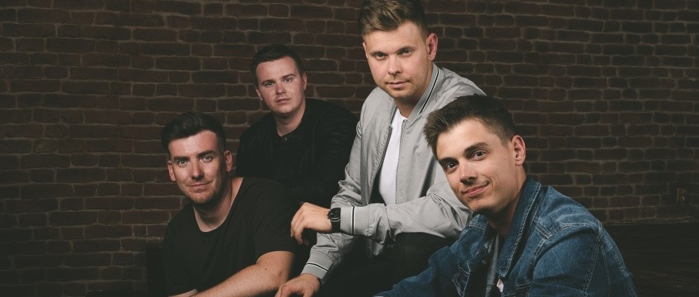 Skupina INSTINCT debutuje albem Na inzerát a vzdává hold legendě