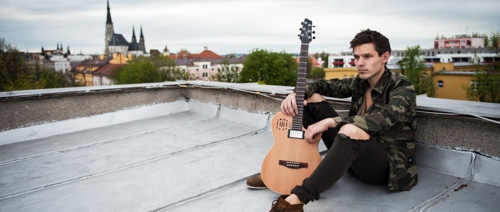 BUREŠOVÁ, DEBBI, CALLTA, MIKOLAS JOSEF, DOCTOR VICTOR a EDDIE STOILOW bojují o Eurovizi