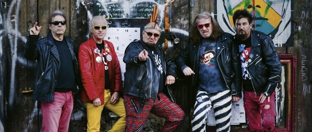 VISACÍ ZÁMEK hraje 35 let ve stejné sestavě