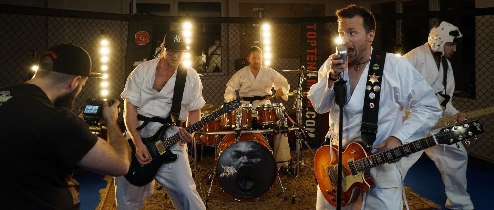 CHECKPOINT: Čas na objevování nových obzorů (+ videoklip)