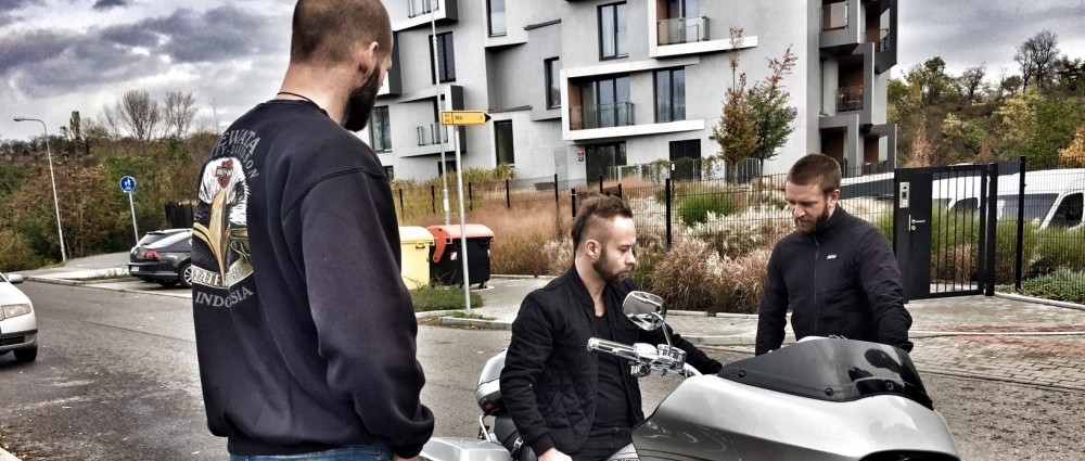 SUPPORT LESBIENS mají klip Movin' On. Je o záchraně vlastního života