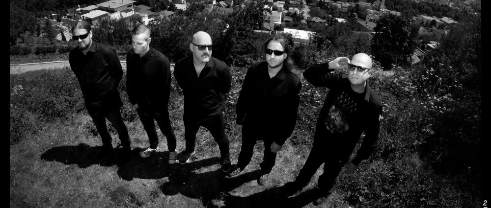 BLACK HILL: Více heavy, více metal