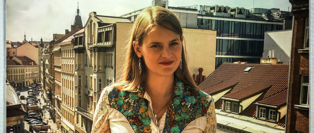 VLADIVOJNA LA CHIA má klip k písni Já, Anna Alexandrovna a jede na koncerty