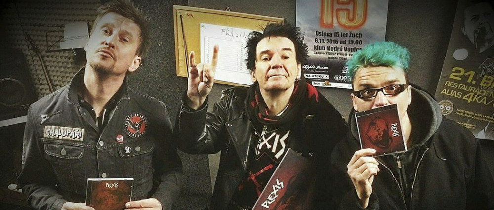 Ostré oko: PLEXIS a 