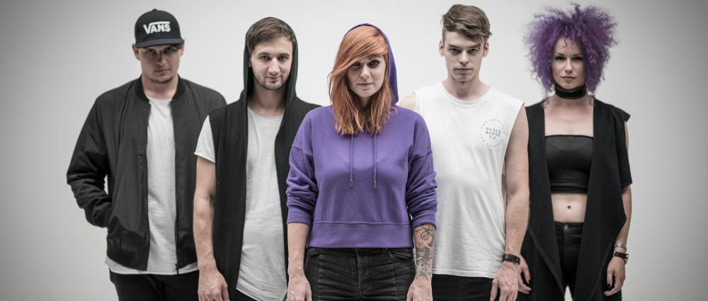 EPONINE: Láska, sex, drogy a metal