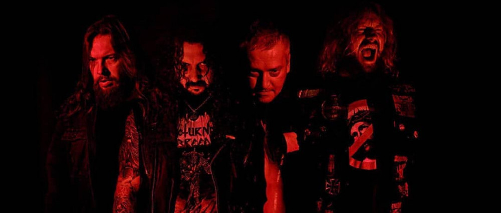 DEBUSTROL vyjeli slavit antikristusky