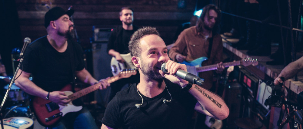 SUPPORT LESBIANS představují další koncertní video