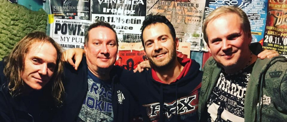 POWER 5 se hlásí se svým vánočním 