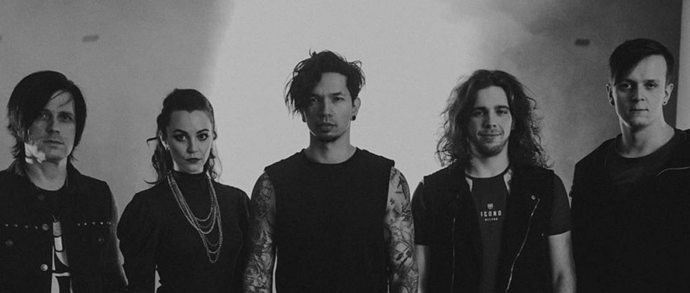 FICTIVE MARRY - Ak by sme mali neobmedzený budget alebo nonstop sponzora, točil by som klipy na každú skladbu 