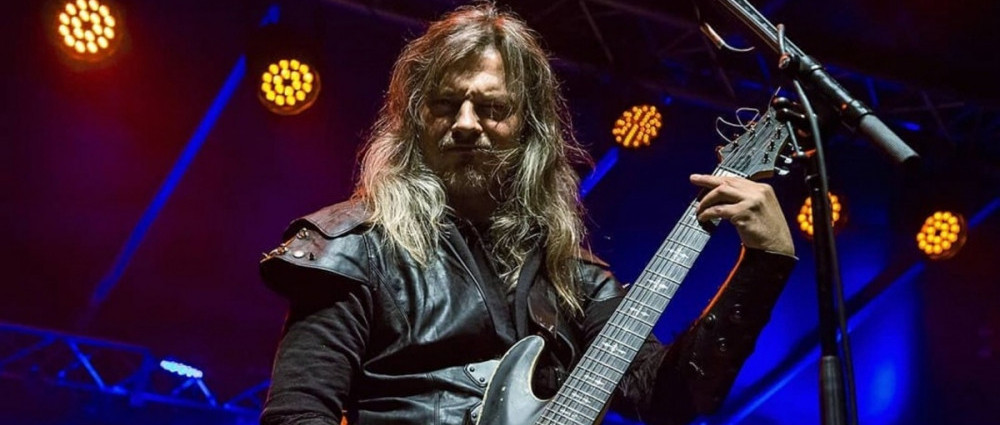 BLACKOSH představil novou netradiční skladbu