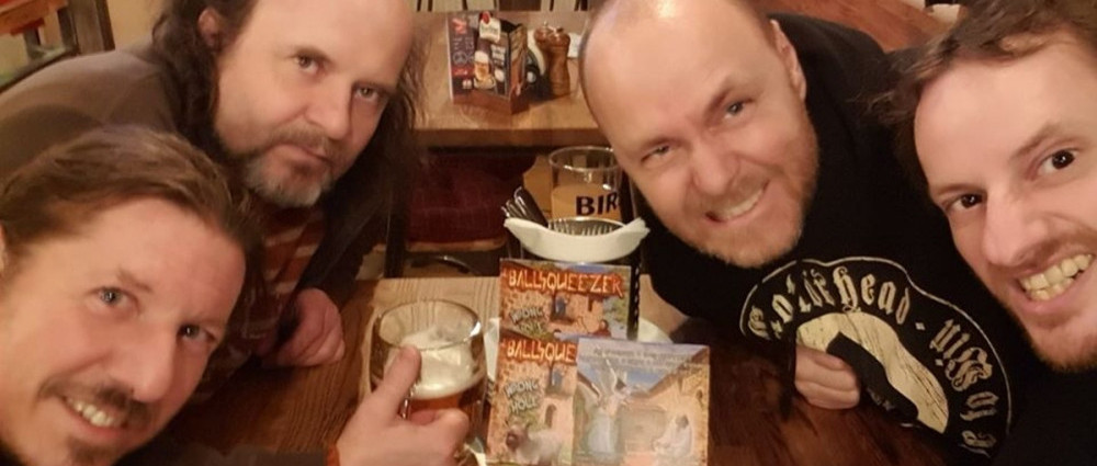 BALLSQUEEZER - Věční poutníci