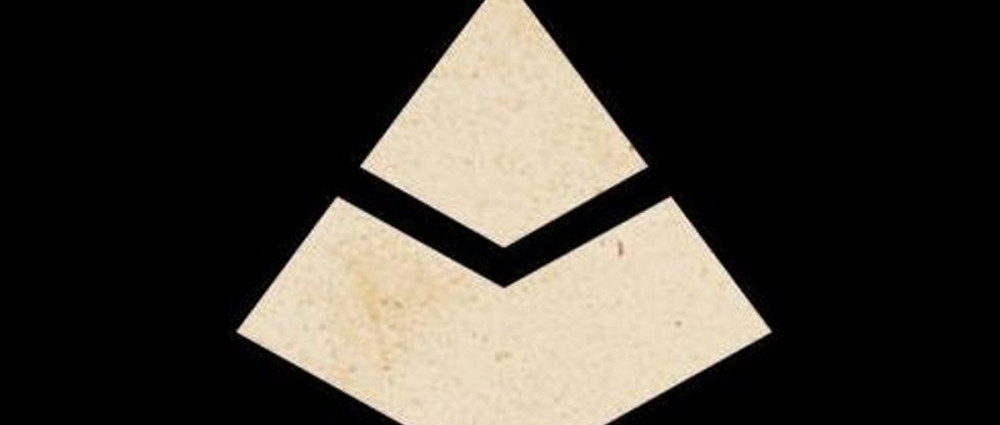 WE BUILT THE PYRAMIDS - Názov kapely pochádza z intra seriálu The Big Bang Theory