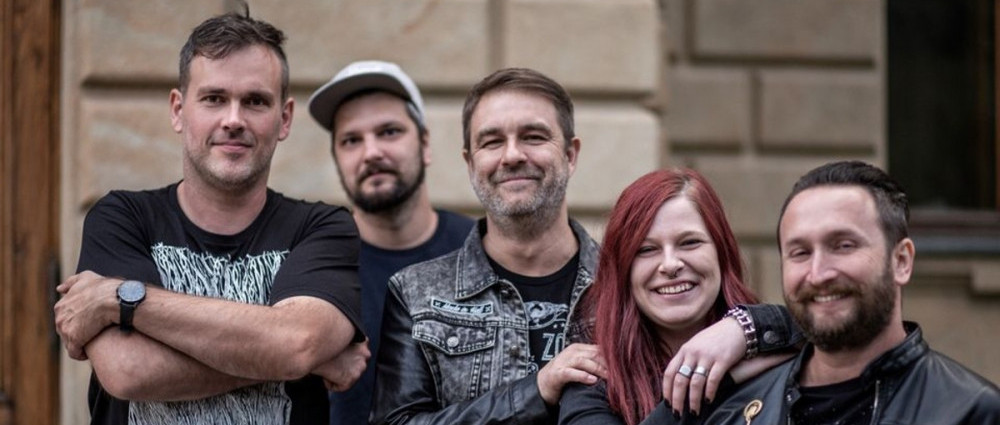 RADOSTA - Dvanáctisměna