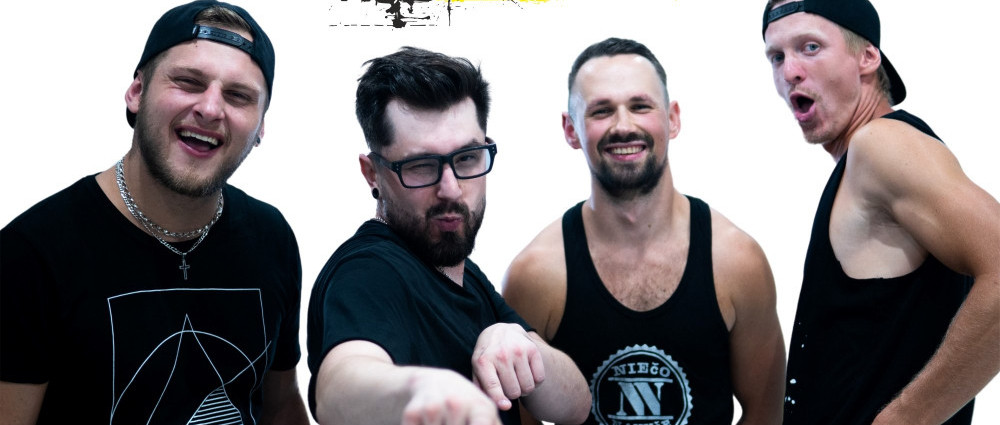 NIEČO NAVYŠE - nezastavitelní jazdci