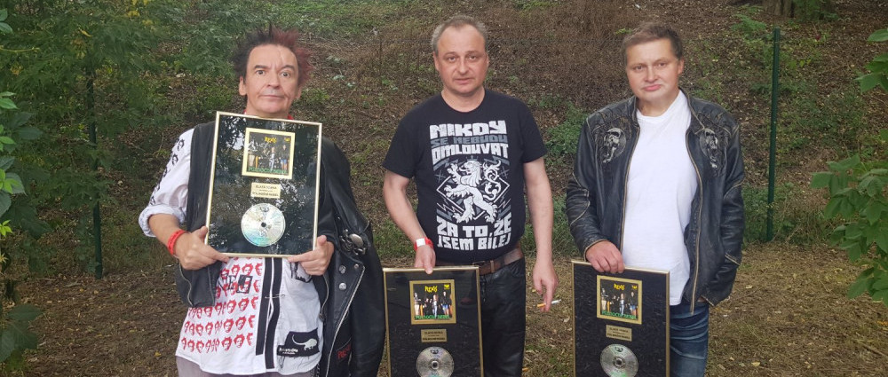 PLEXIS - Půlnoční rebel