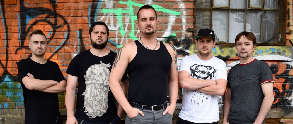 21 GRAMŮ - Lehce přes dvě deka