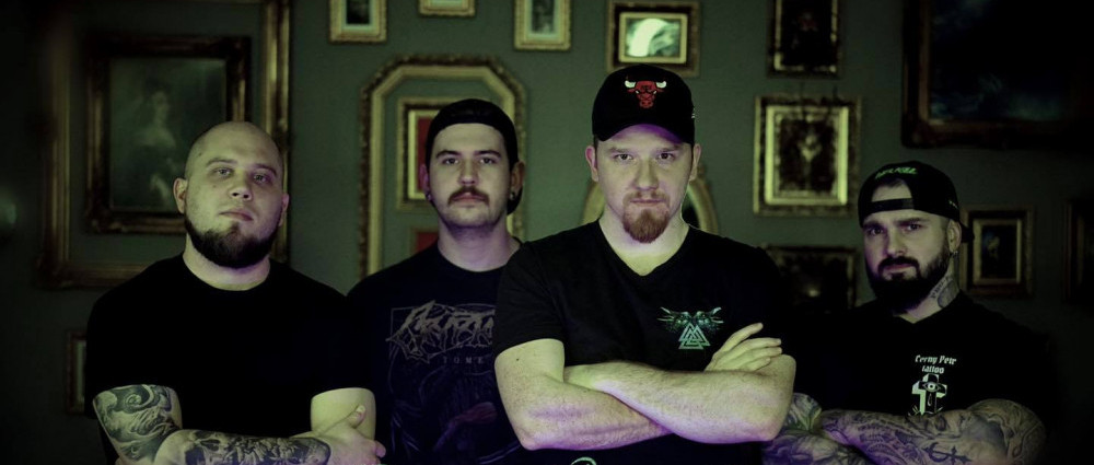 CRIPPLED FINGERS vyráží do terénu