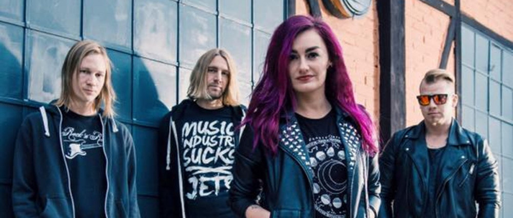 DIRTY BLONDES mají nový videoklip