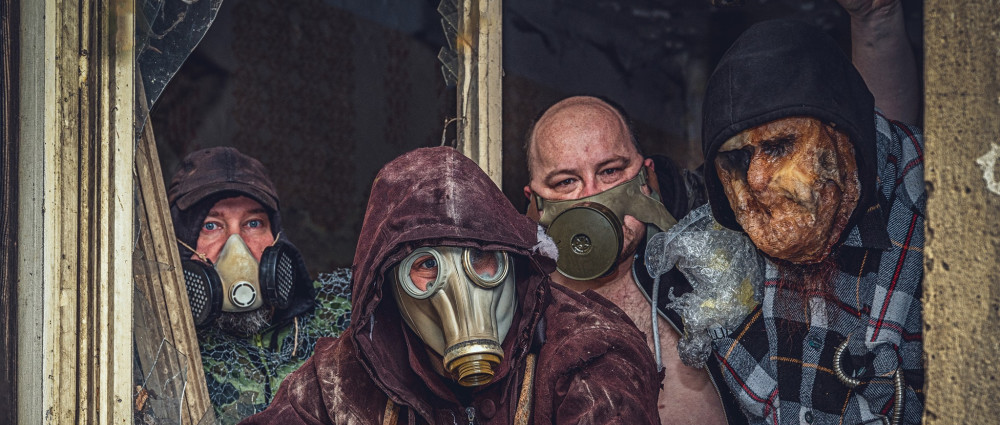 SLZY MRTVÉHO SVĚTA vítají Na planetě Zemi