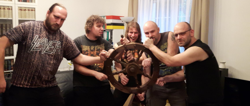 RAVENLAW - Věci se hýbou mnohem pomaleji, než jsem si myslel, ale hýbou se