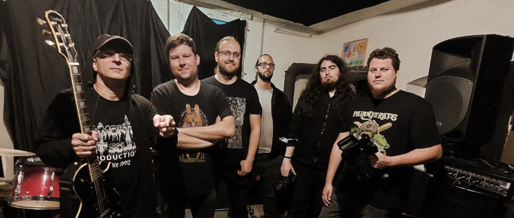 ABSTRACT sa odprezentuje dokumentárnym filmom