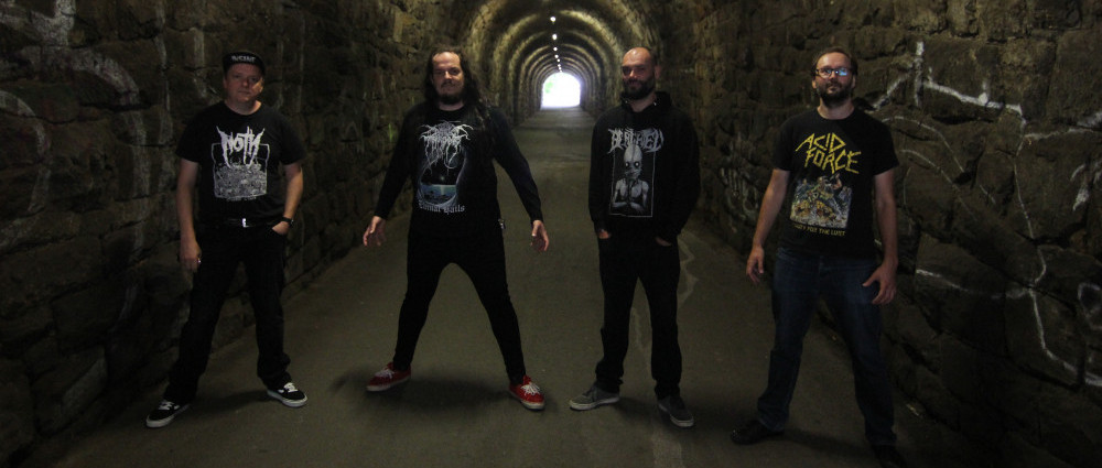 PRŮMYSLOVÁ SMRT - Ruku v ruce s brutalitou