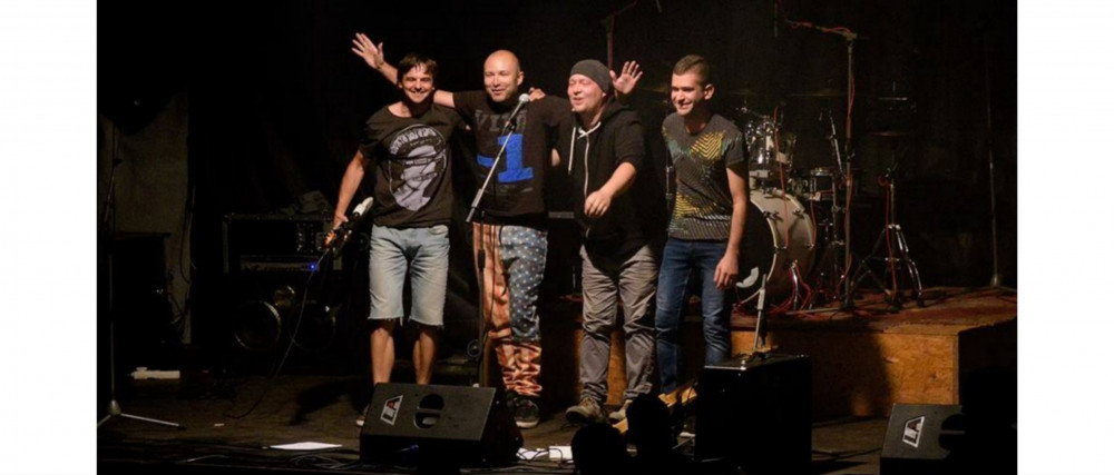 BIKINI – Přibylo barev a různých hudebních stylů, do kterých se pouštíme