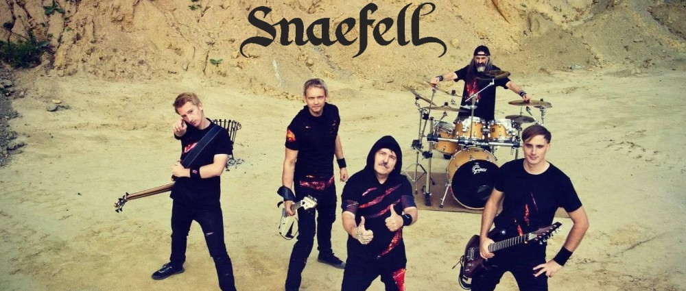 SNAEFELL jsou chyceni v kleci