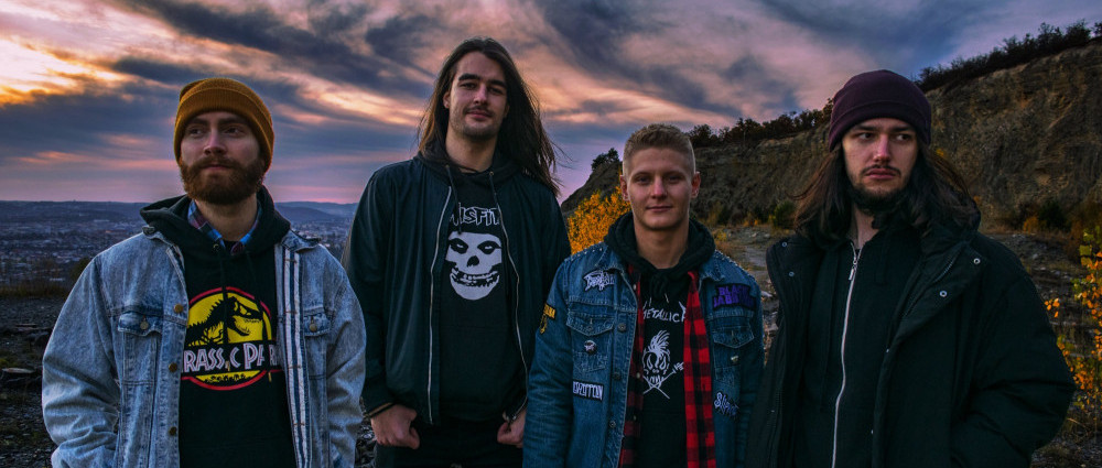 DEVIANCE - Freeze, Obey