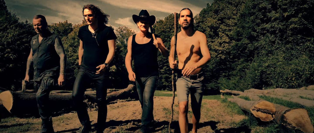 Co pohání METALINDU?