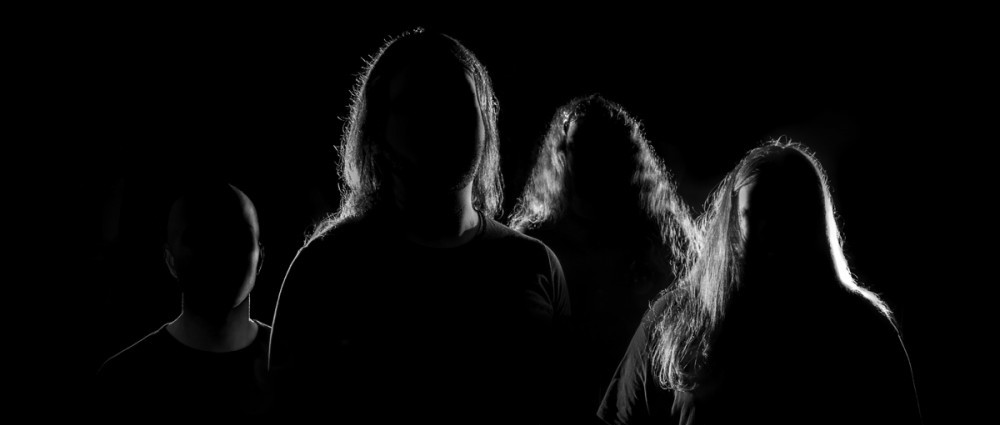 HEAVING EARTH vydali album Darkness Of God