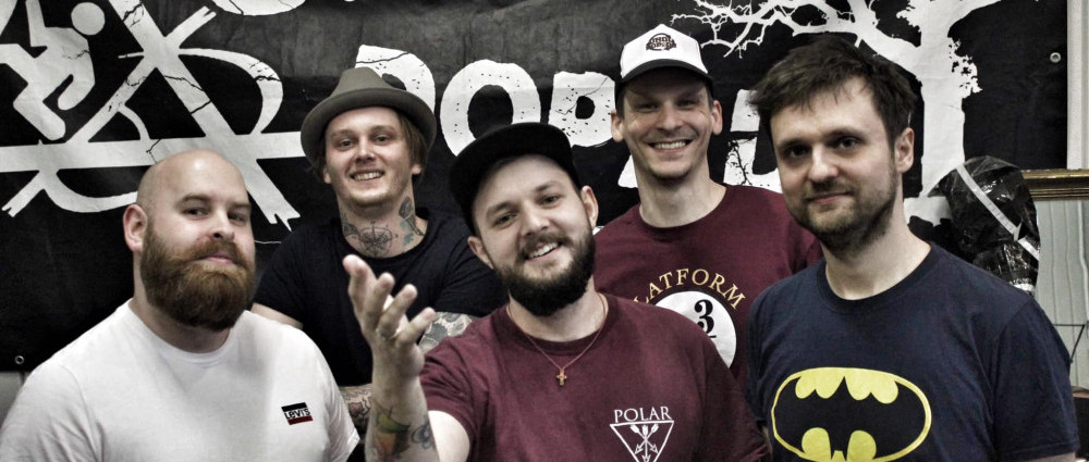 UHOL DOPADU vydal album Syndróm vyhorenia