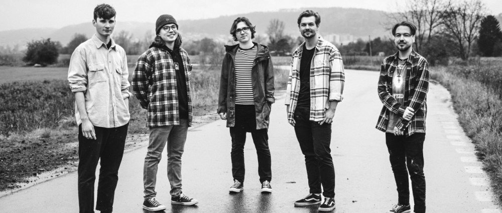 Alternativní rocková kapela TAPE01 se po více než půl roce vrací na pódium