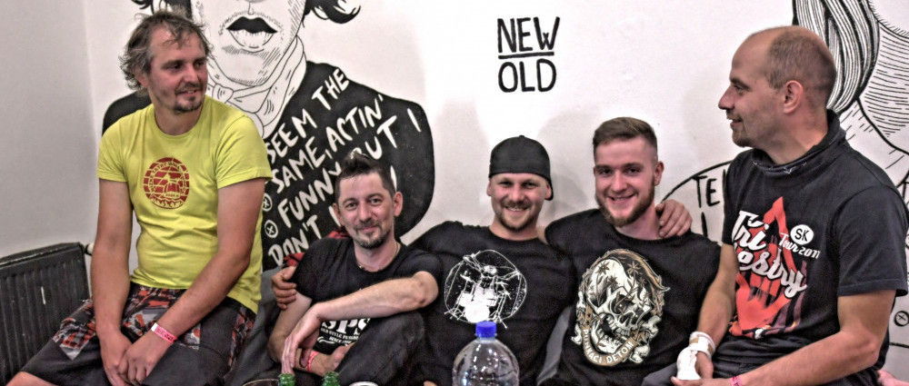 Kapela VHS pracuje na nových peckách