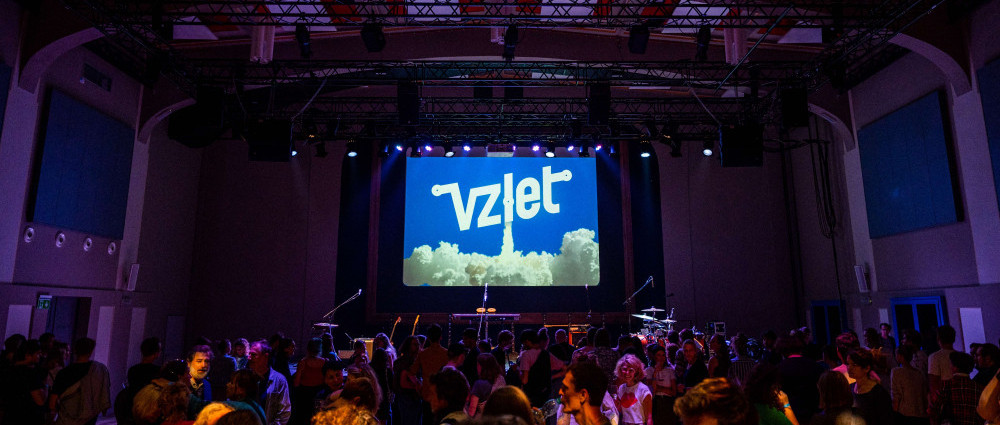 Koncertní série Hudební Vzlet startuje Davidem Pomahačem a Vladivojnou La Chia