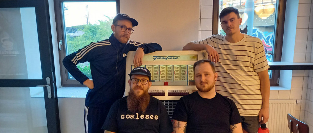 PROTIJED - Hluboké stopy střízlivé lásky 