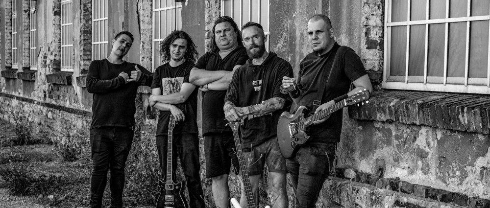 HARD BALLS vydávají album Blackout