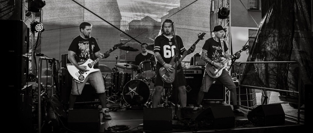 PROJEKT-X - Dehumanizace