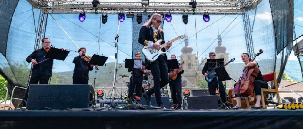 Adam MALÍK - Život je příliš krátký na to, zabývat se jinými, než krásnými a pozitivními věcmi