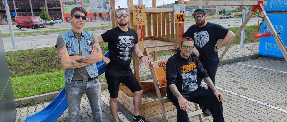 ADACTA sahá až na Dno